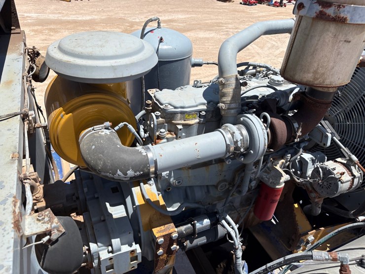 caterpillar-c7-image-12