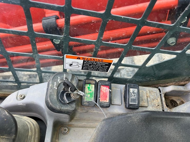 2023-kubota-svl97-2-image-21