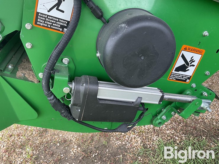 2022-john-deere-s780-image-11
