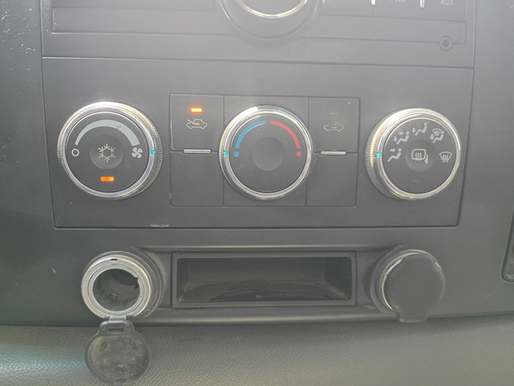2008-chevrolet-silverado-3500-image-44