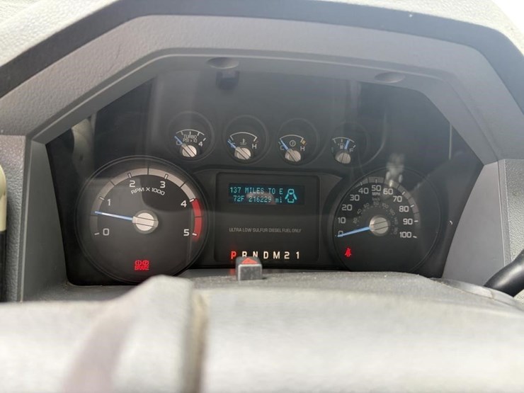 2015-ford-f550-xlt-image-27