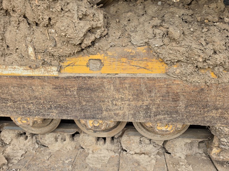2015-deere-700k-image-65