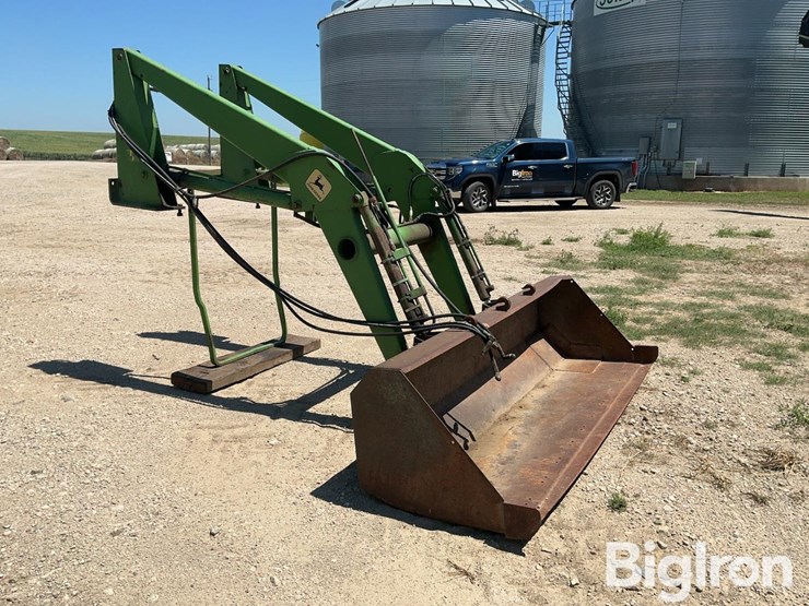 john-deere-158-image-3