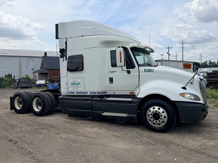 2014-international-prostar-image-19