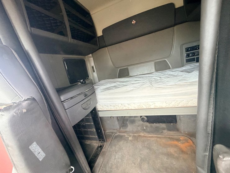 2014-international-prostar-image-101