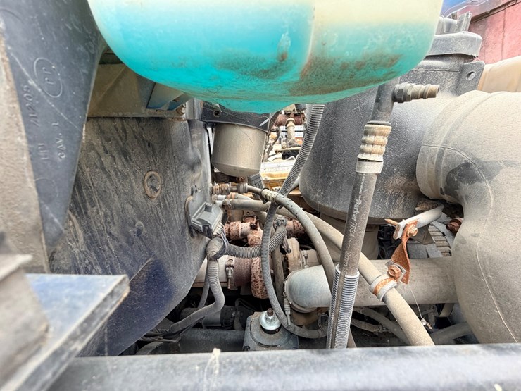 2001-caterpillar-3126-image-40