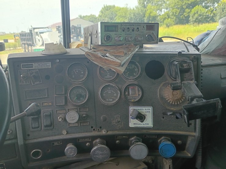 1997-mack-rd688s-image-48