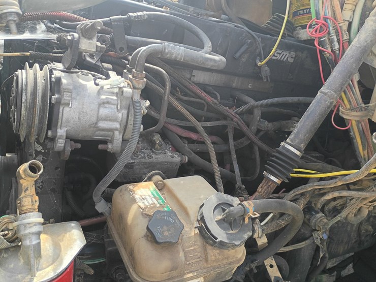 2008-sterling-l9500-image-20