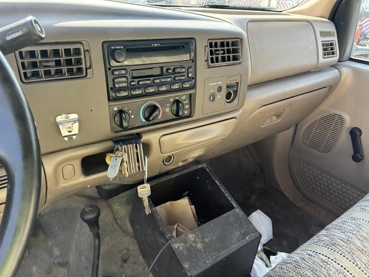 2003-ford-f450-image-34