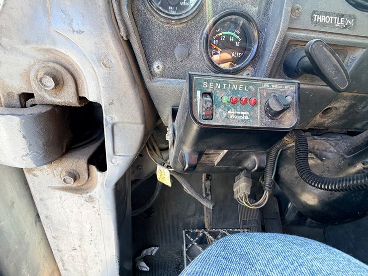 1993-mack-dm690s-image-122