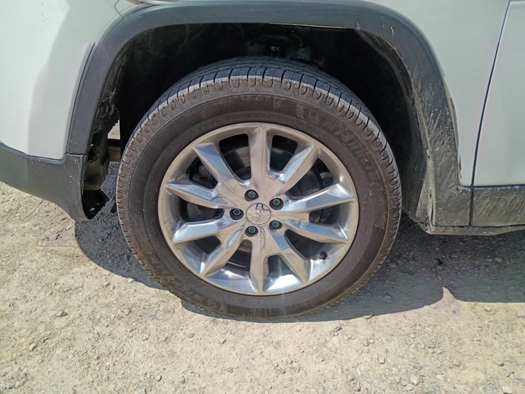 2014-jeep-cherokee-image-74