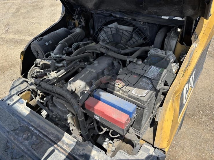 2020-caterpillar-2c6000-image-32