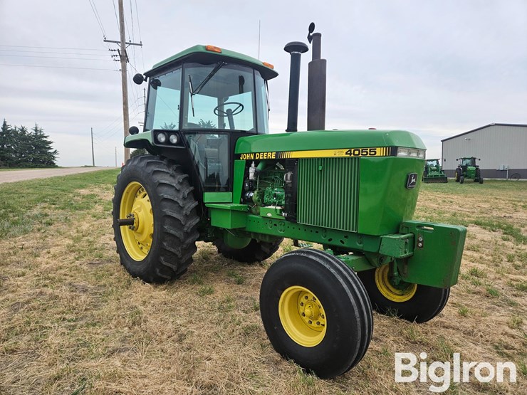 1992-john-deere-4055-image-3