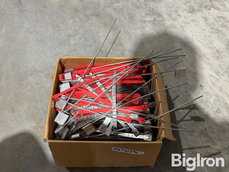 box-of-trailer-seals-image-1