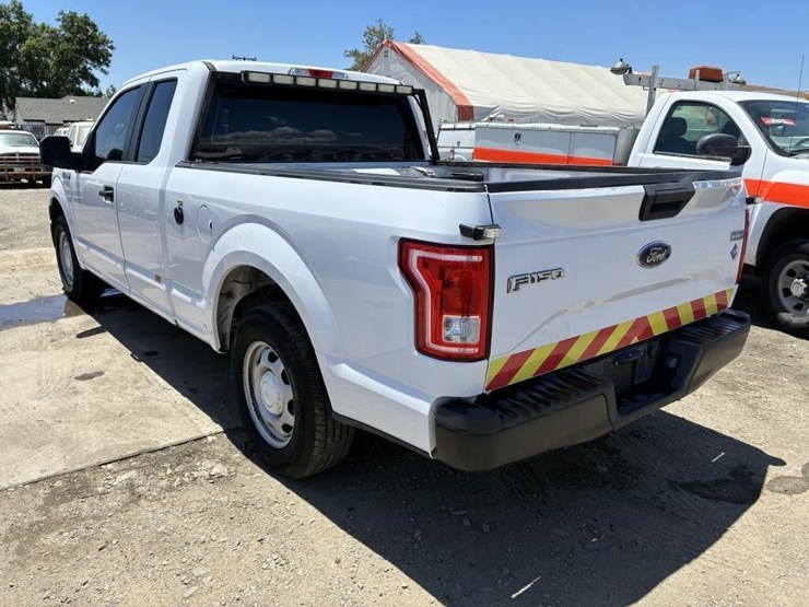 2017-ford-f150-image-4