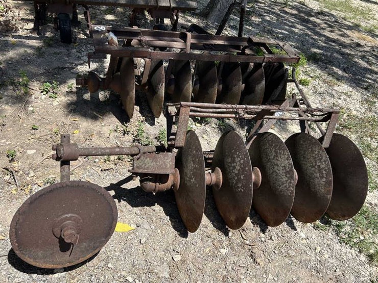 #181-•-3-pt-disc-plow-image-4