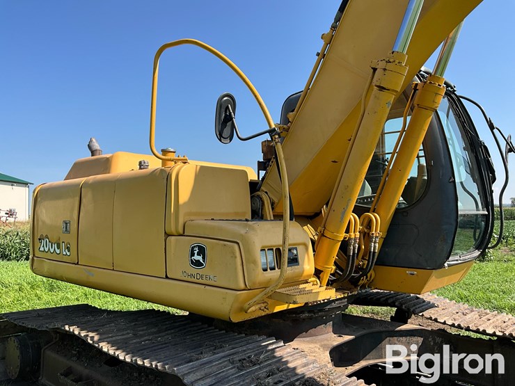 2006-deere-200c-lc-image-10