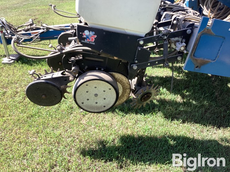 kinze-3200-image-14