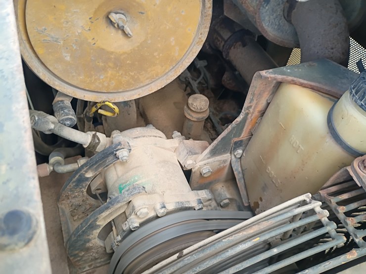 1991-deere-550g-image-14