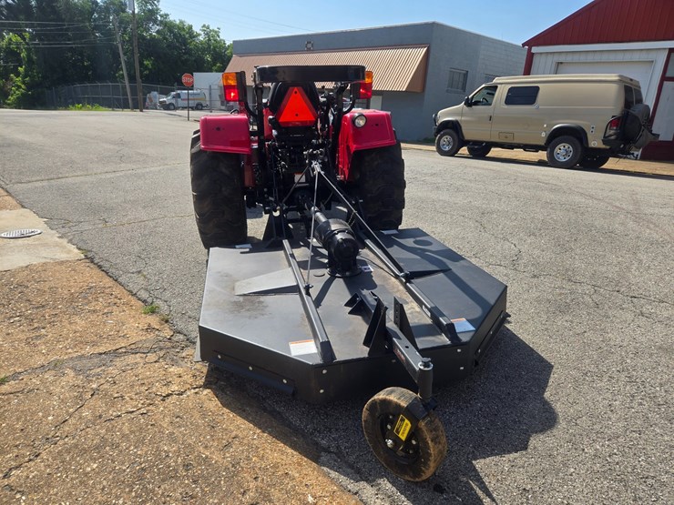 2023-mahindra-4550-image-13