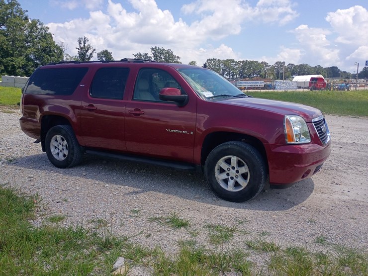 2009-gmc-yukon-xl-image-12