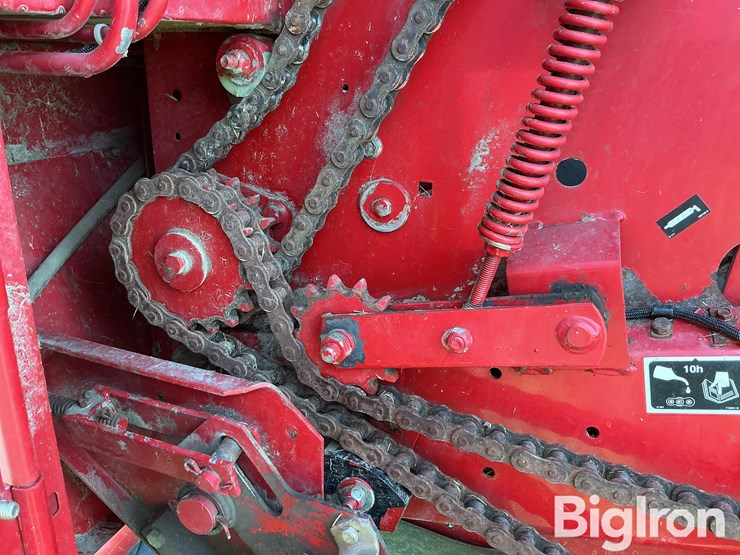 case-ih-rbx561-image-18