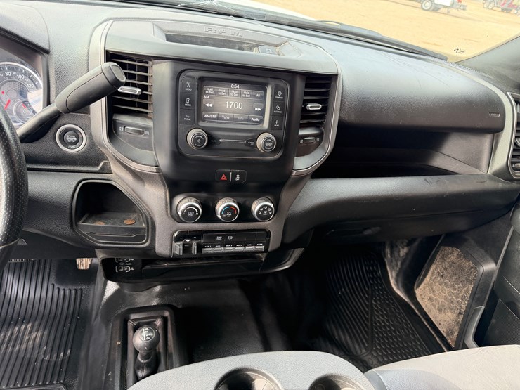 2024-dodge-3500-image-14