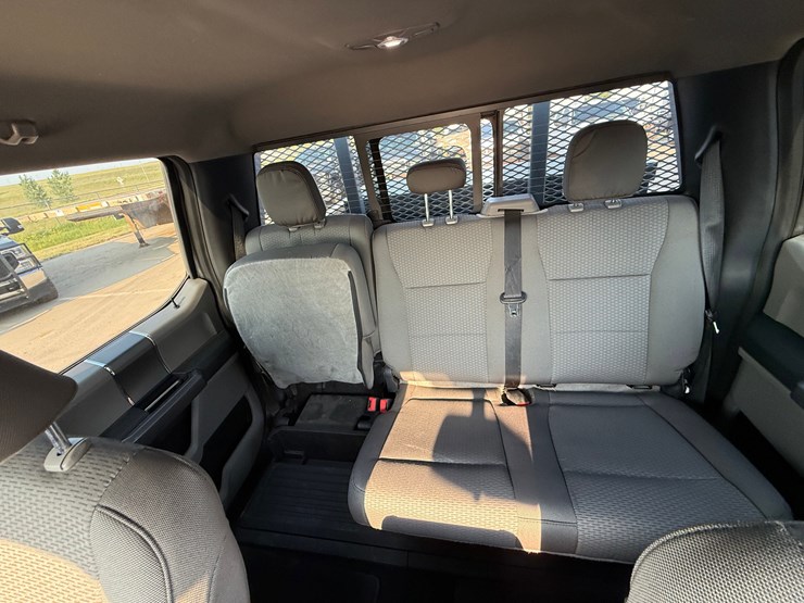 2022-ford-f250-sd-image-15