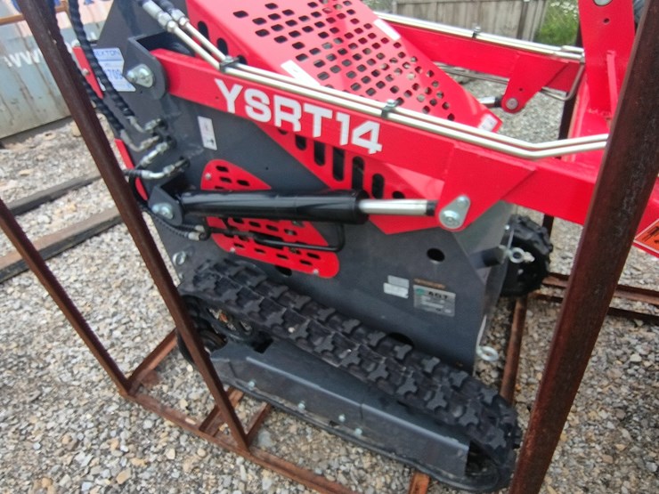 #24709-•-2025-agt-ysrt14-mini-skidsteer-image-11