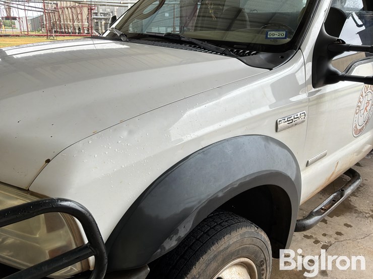 2006-ford-f550-image-11