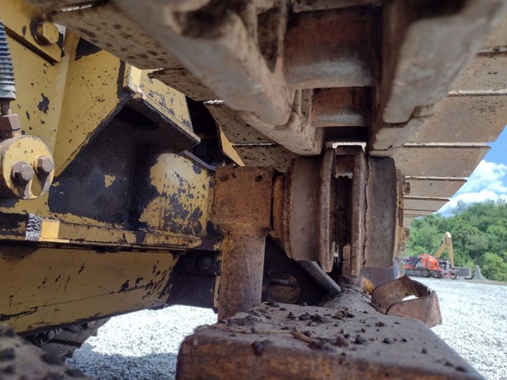 caterpillar-d4c-image-18