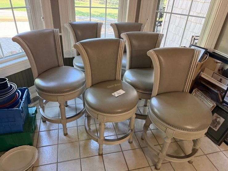 (6)-front-gate-bar-stools-image-4