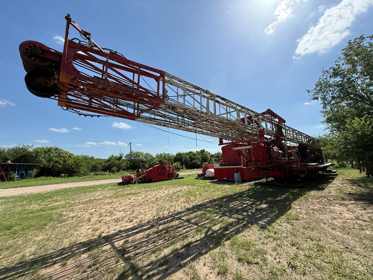 1981-wichtex-dd-75’-x-280k-lbs-300-hp-5,000’-trailer-mtd-drilling-rig-image-5