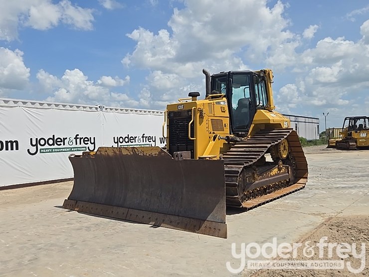 2018-caterpillar-d6n-lgp-image-1