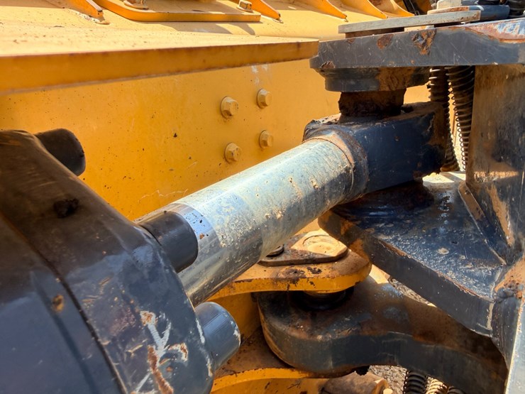 2017-deere-950k-image-191