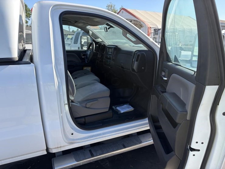 2015-gmc-sierra-3500hd-image-15
