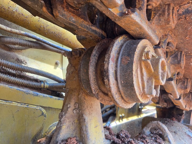 2005-caterpillar-d5n-xl-image-65