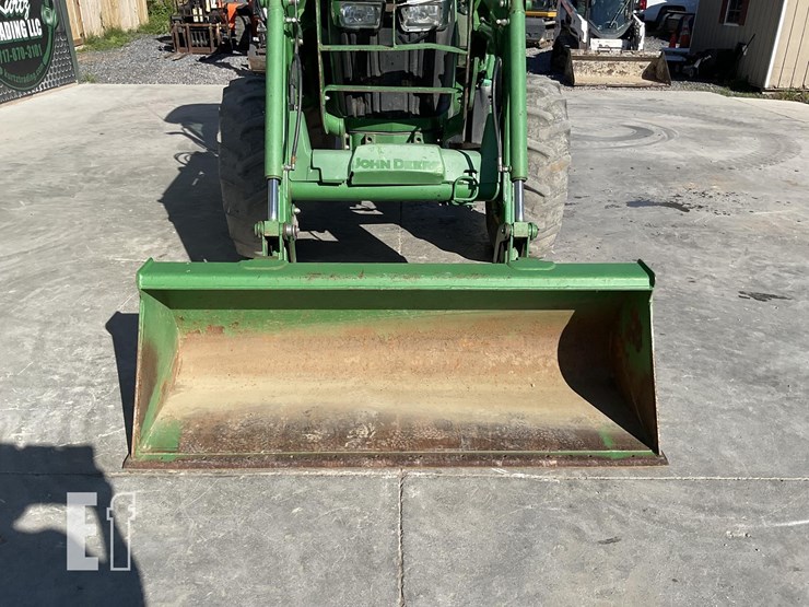 2014-john-deere-5100e-image-9