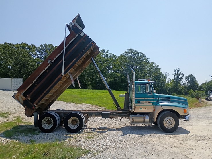 1994-ford-ltla9000-image-23