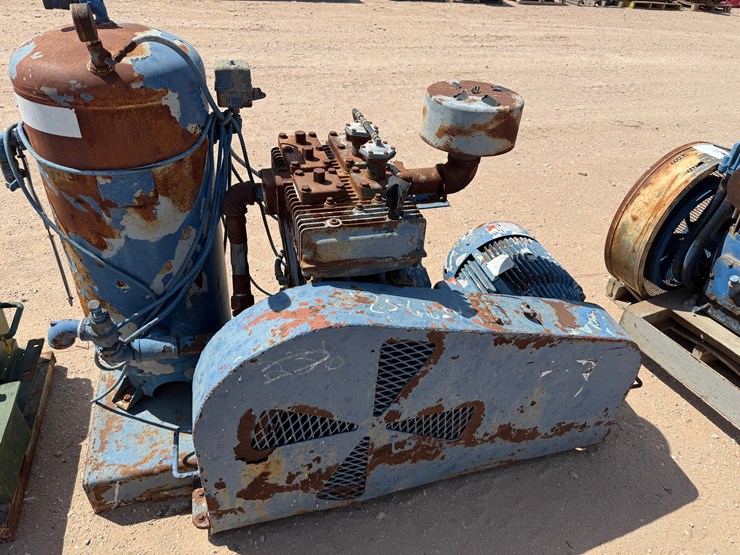 quincy-model-390,-69.2-cfm-/-200-psi-industrial-air-compressor-p/b-25-hp-electric-motor-mtd-on-skid-image-4