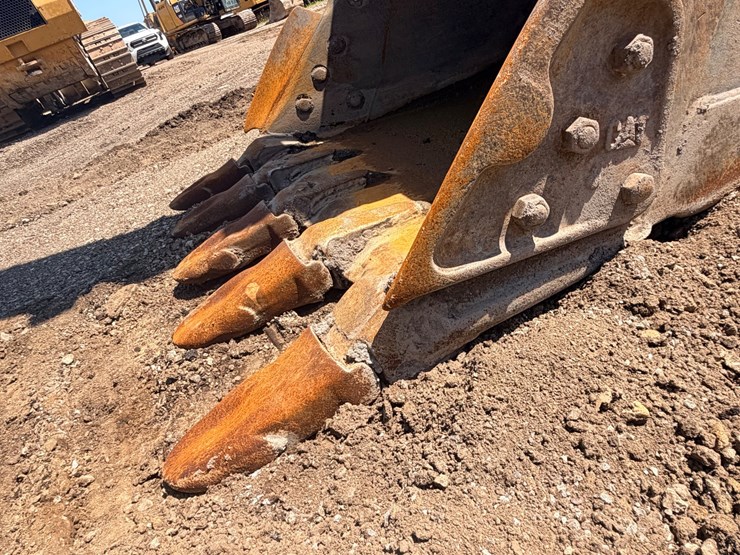 2010-caterpillar-328d-image-153