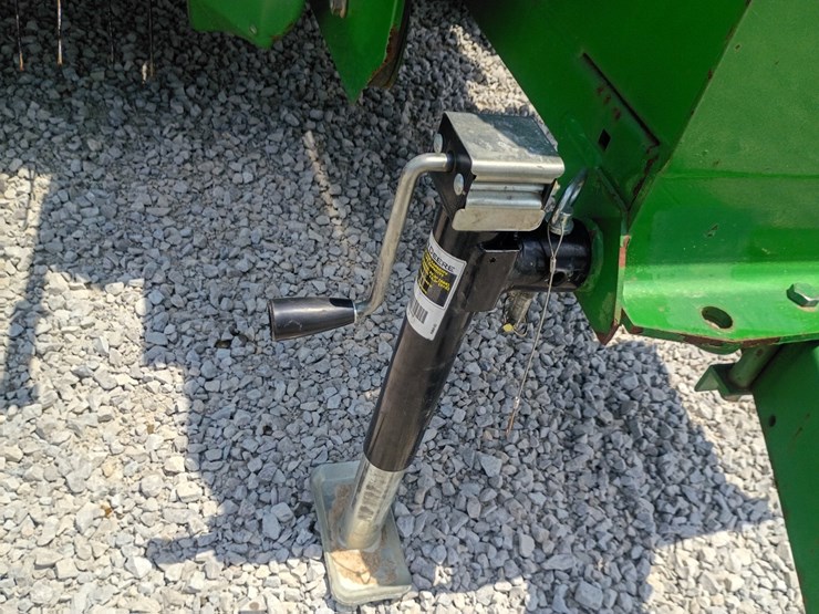 john-deere-348-image-30
