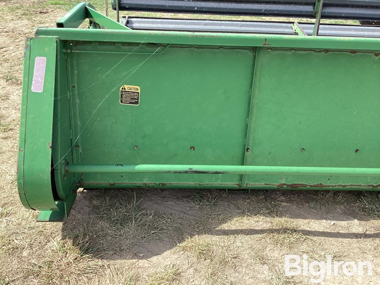 john-deere-230-image-11