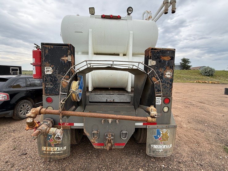 2014-western-star-4900-image-8