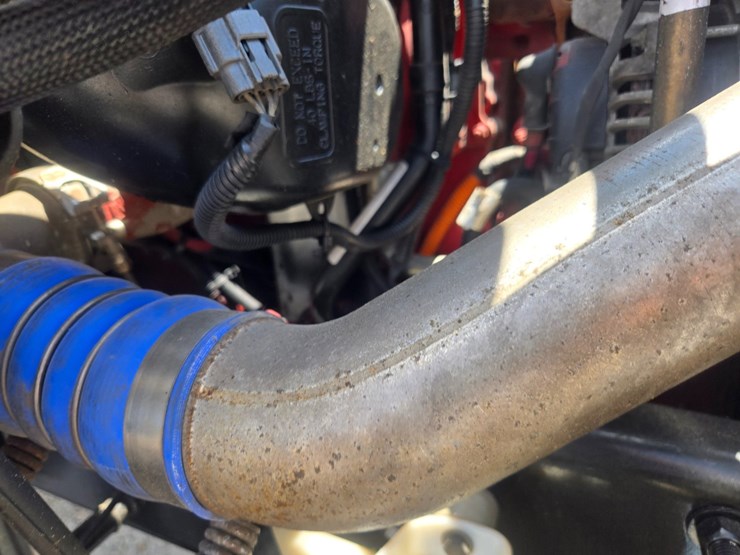 2018-freightliner-m2-106-image-35