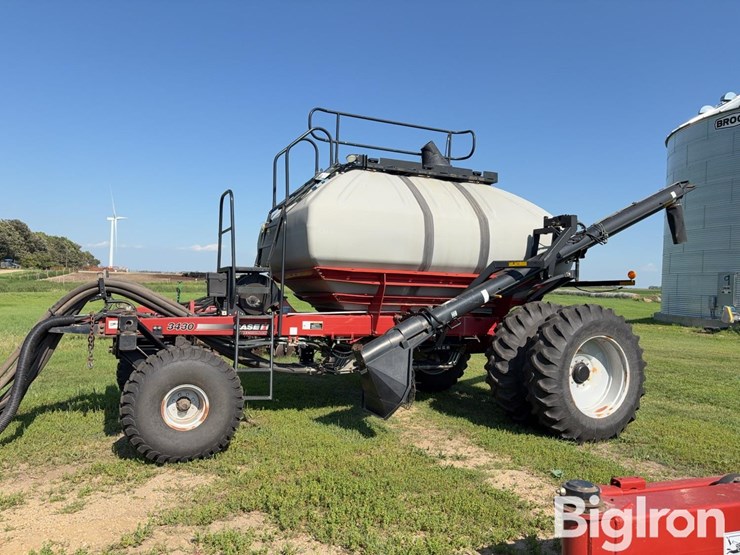 case-ih-3430-image-8