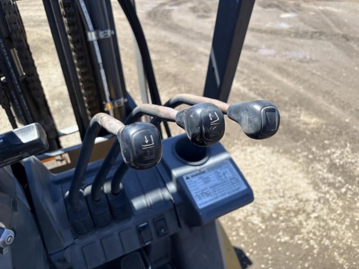 2020-caterpillar-2c6000-image-25
