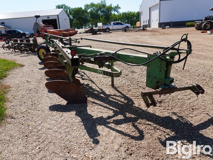 john-deere-f1350-image-1