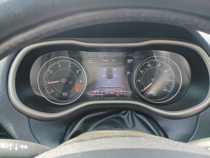 2014-jeep-cherokee-image-51