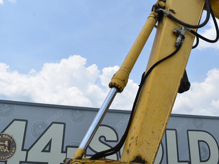 2014-komatsu-pc138us-lc-10-image-24